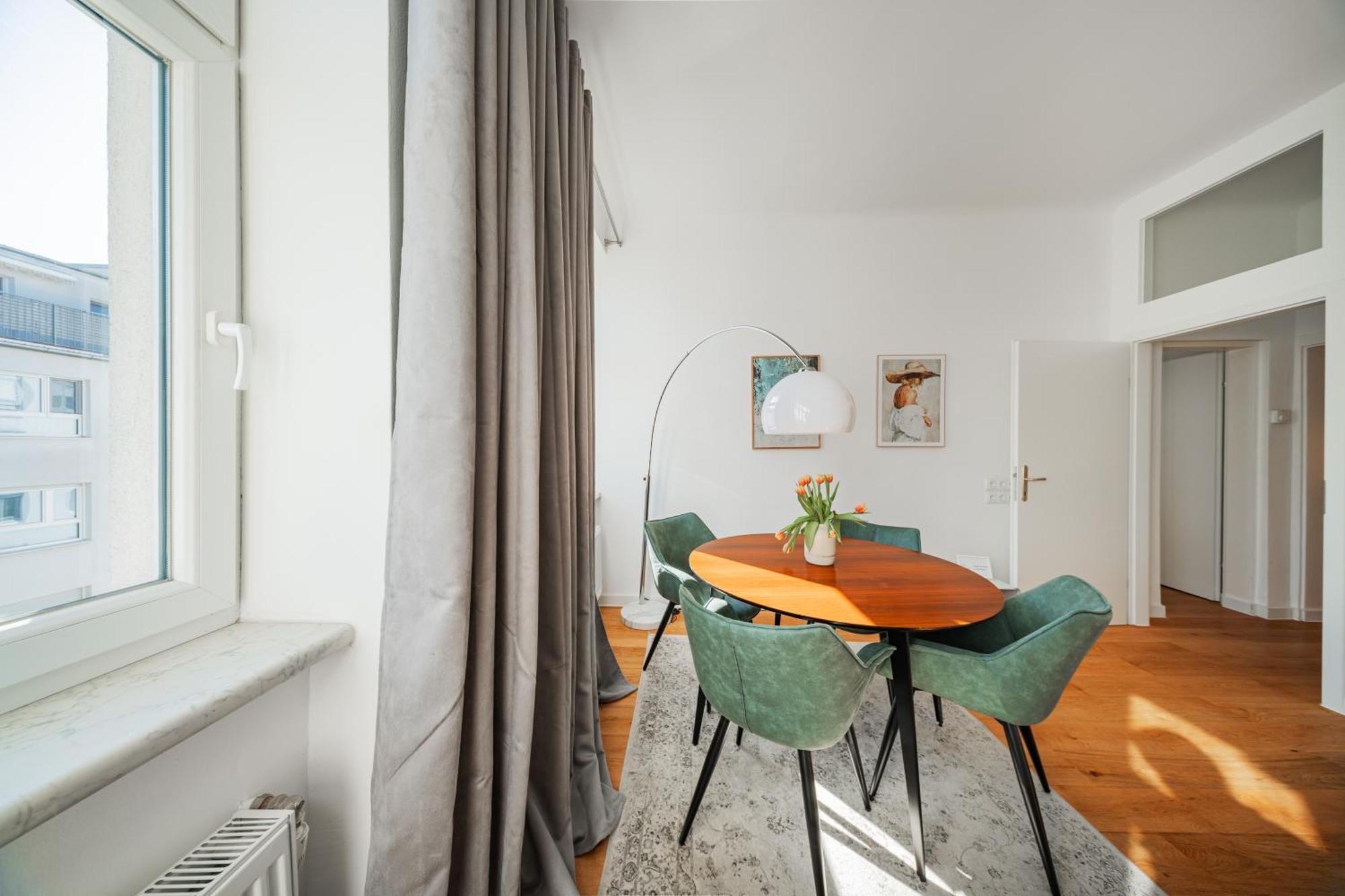 Sonnige Altbauwohnung Nahe Wien Hauptbahnhof Экстерьер фото